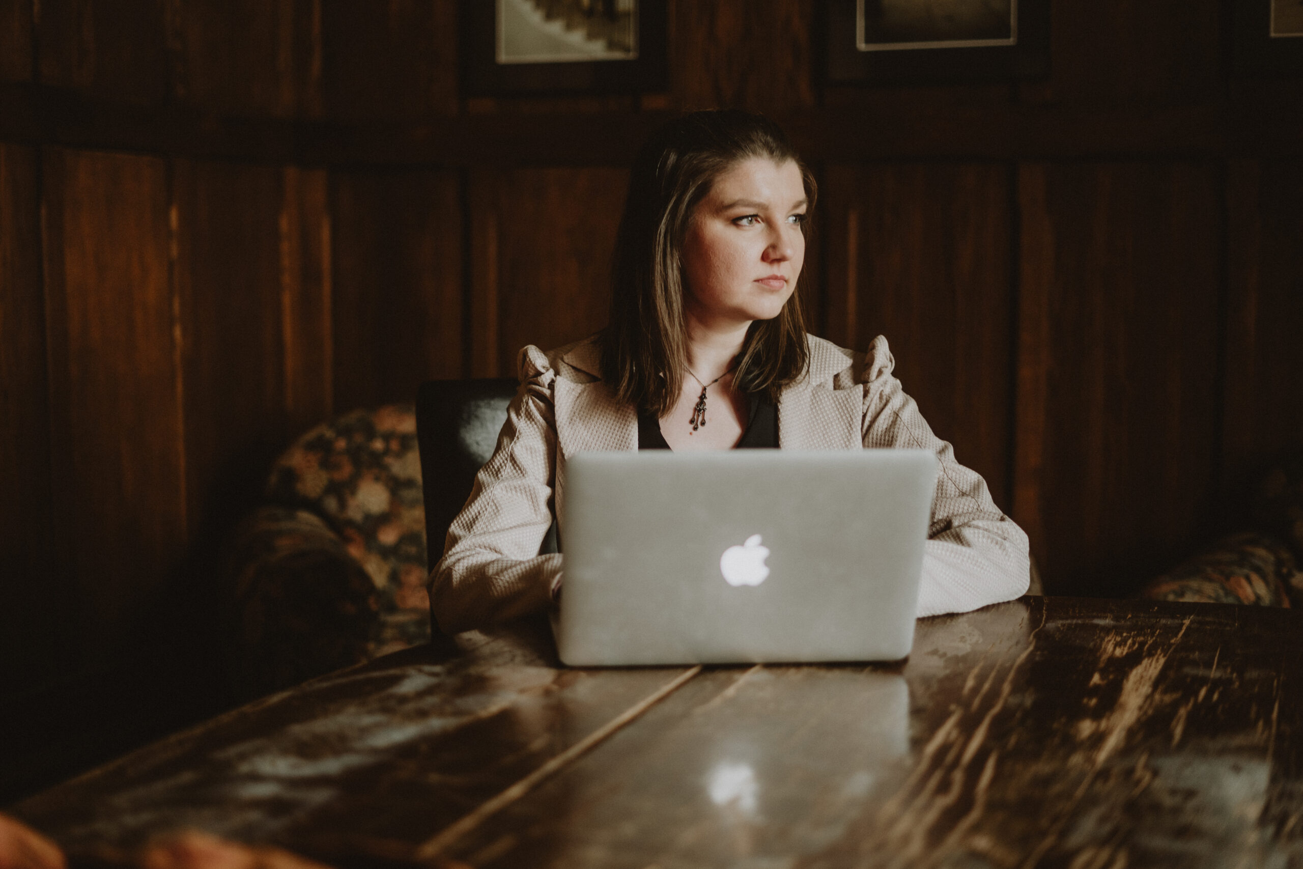 Turunduskoolitaja ja ekspert Katrin Vilimaa-Otsing Turunduskoolitaja ja ekspert Katrin Vilimaa-Otsing